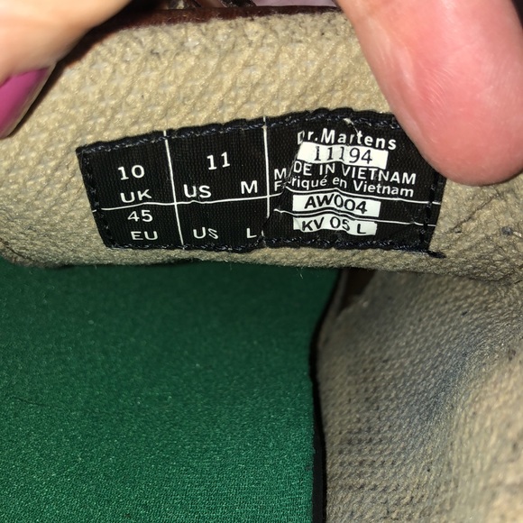 DR MARTENS Genuine Leather Size 11 - Picture 7 of 8